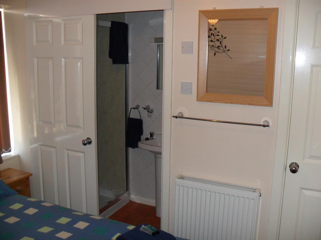 Charlotte Guest House 웨이머스만 객실 사진