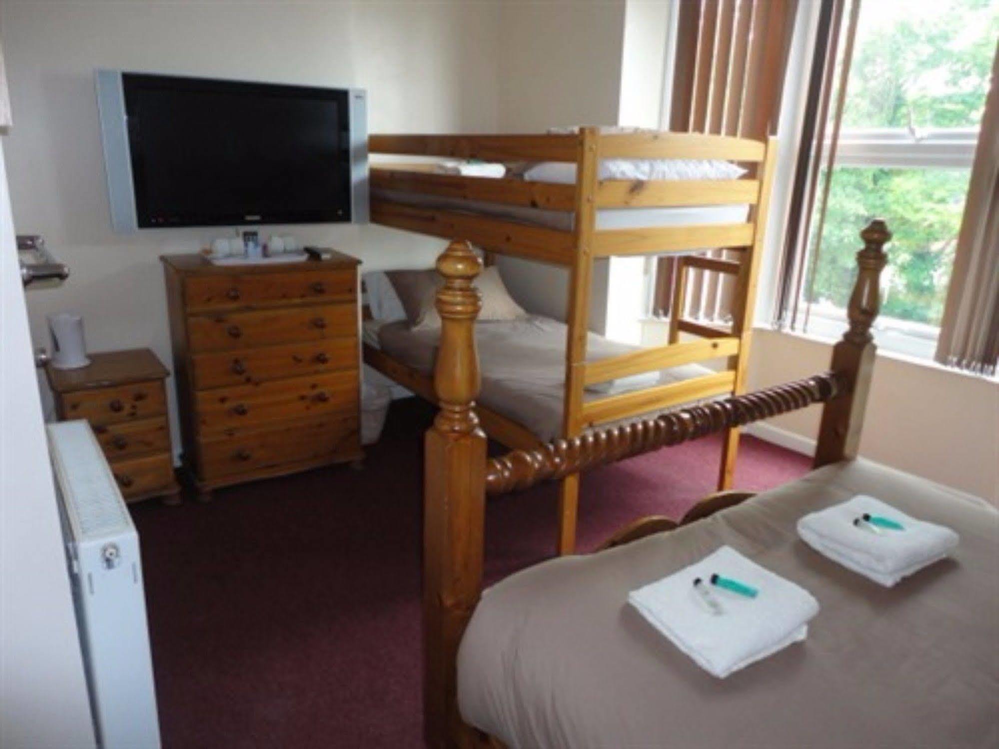 Charlotte Guest House 웨이머스만 외부 사진